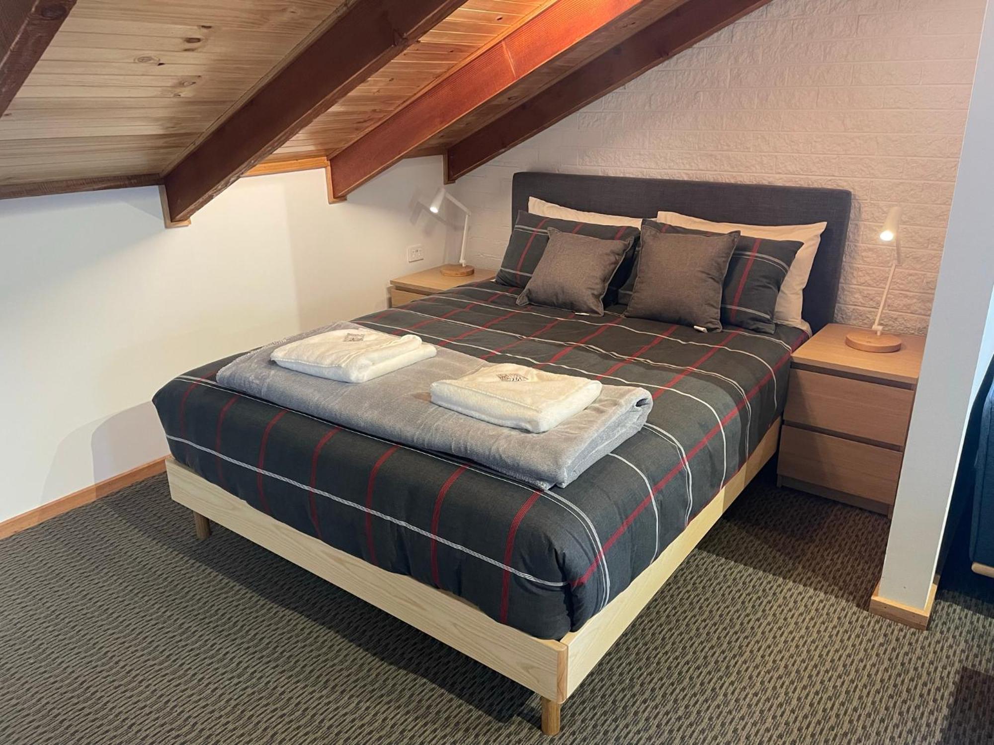 Отель Alpine Retreat Mt Buller Маунт-Буллер Экстерьер фото