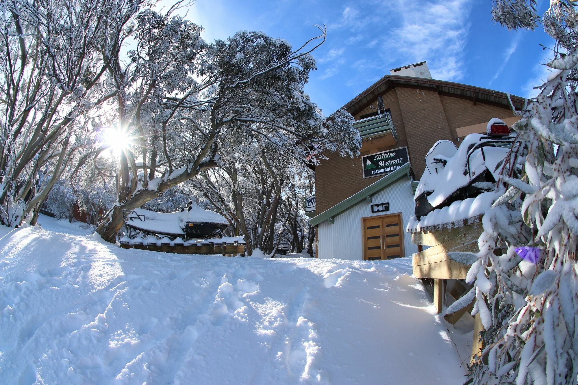 Отель Alpine Retreat Mt Buller Маунт-Буллер Экстерьер фото