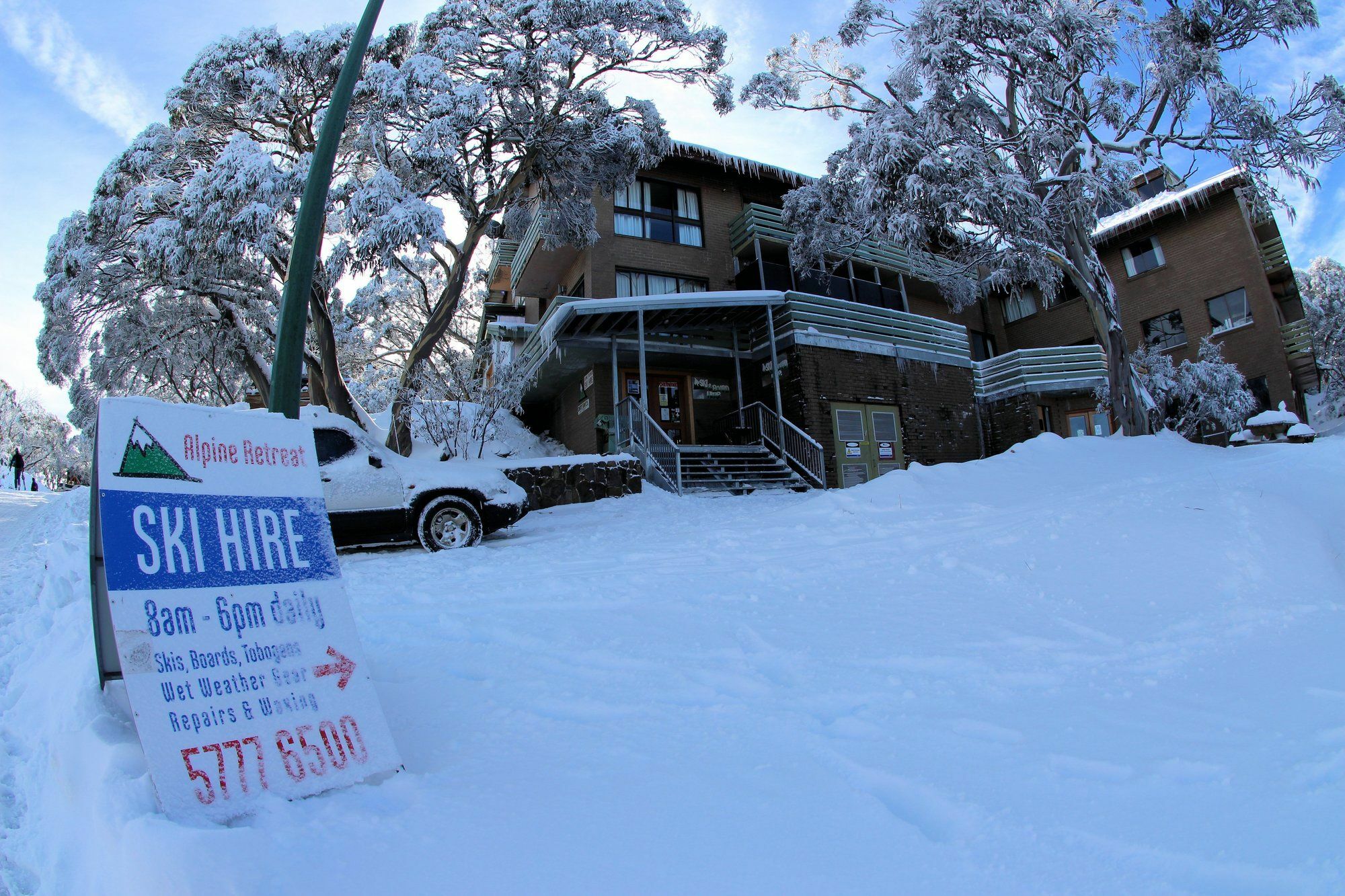 Отель Alpine Retreat Mt Buller Маунт-Буллер Экстерьер фото