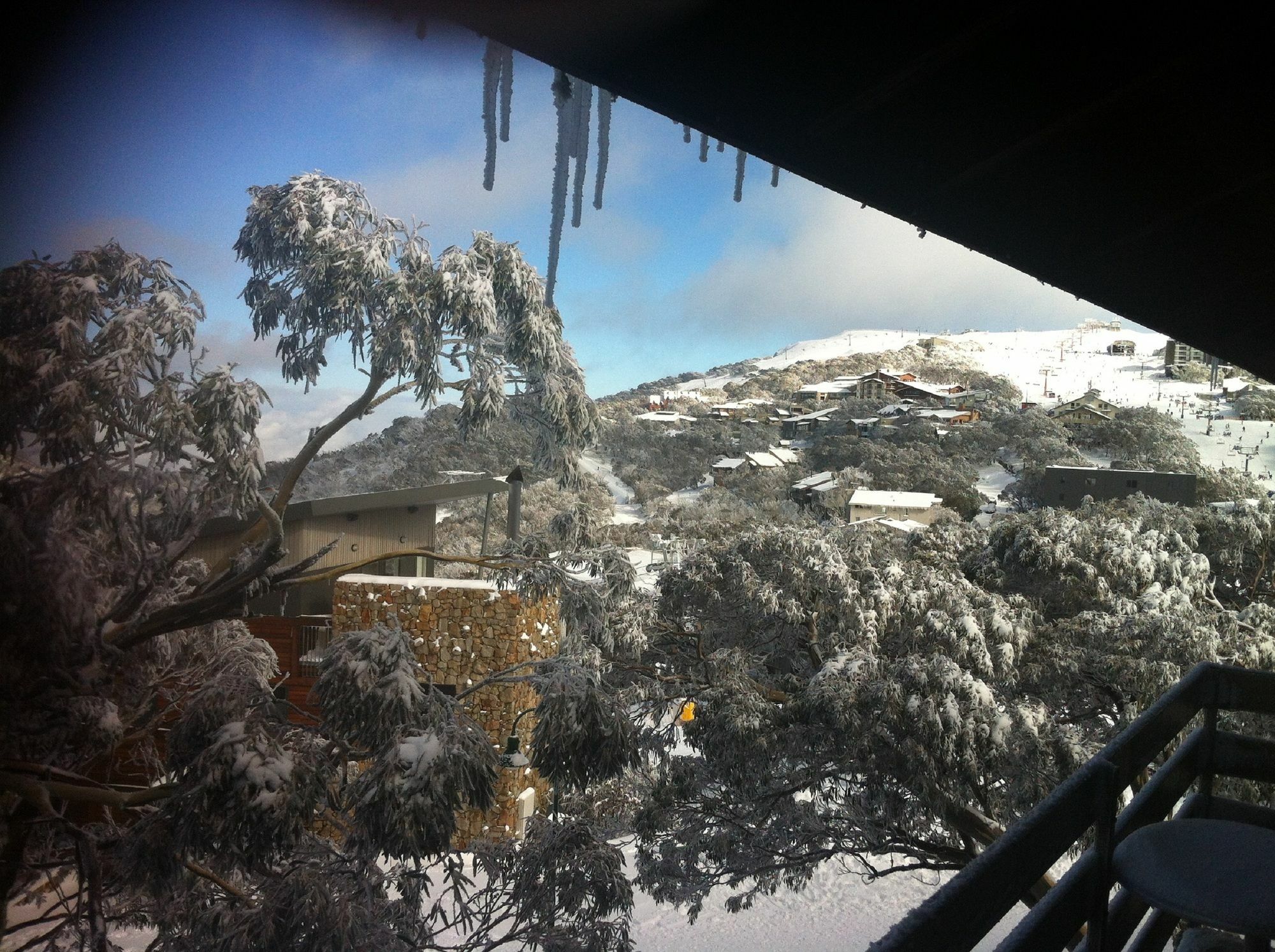 Отель Alpine Retreat Mt Buller Маунт-Буллер Экстерьер фото