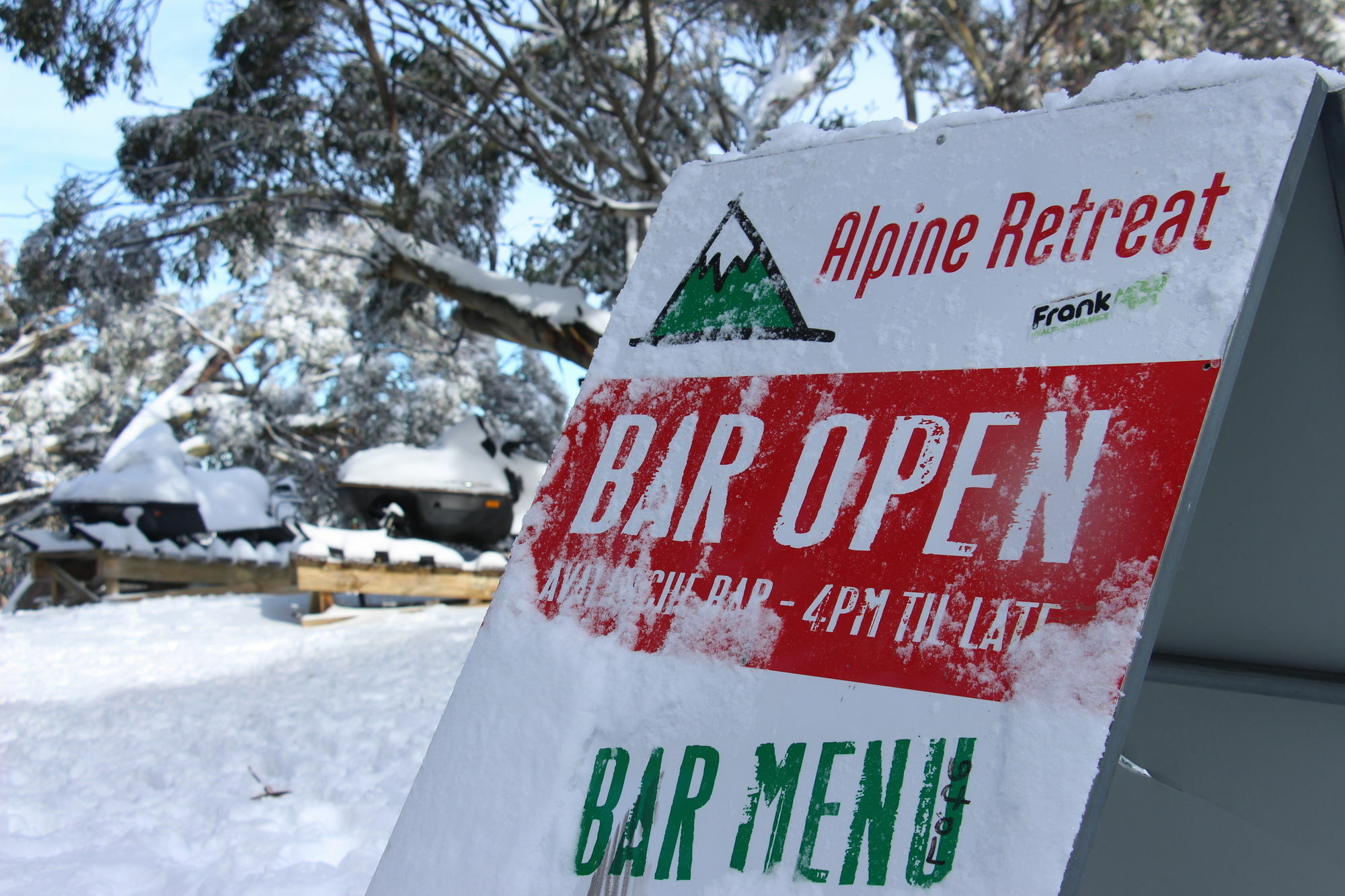 Отель Alpine Retreat Mt Buller Маунт-Буллер Экстерьер фото