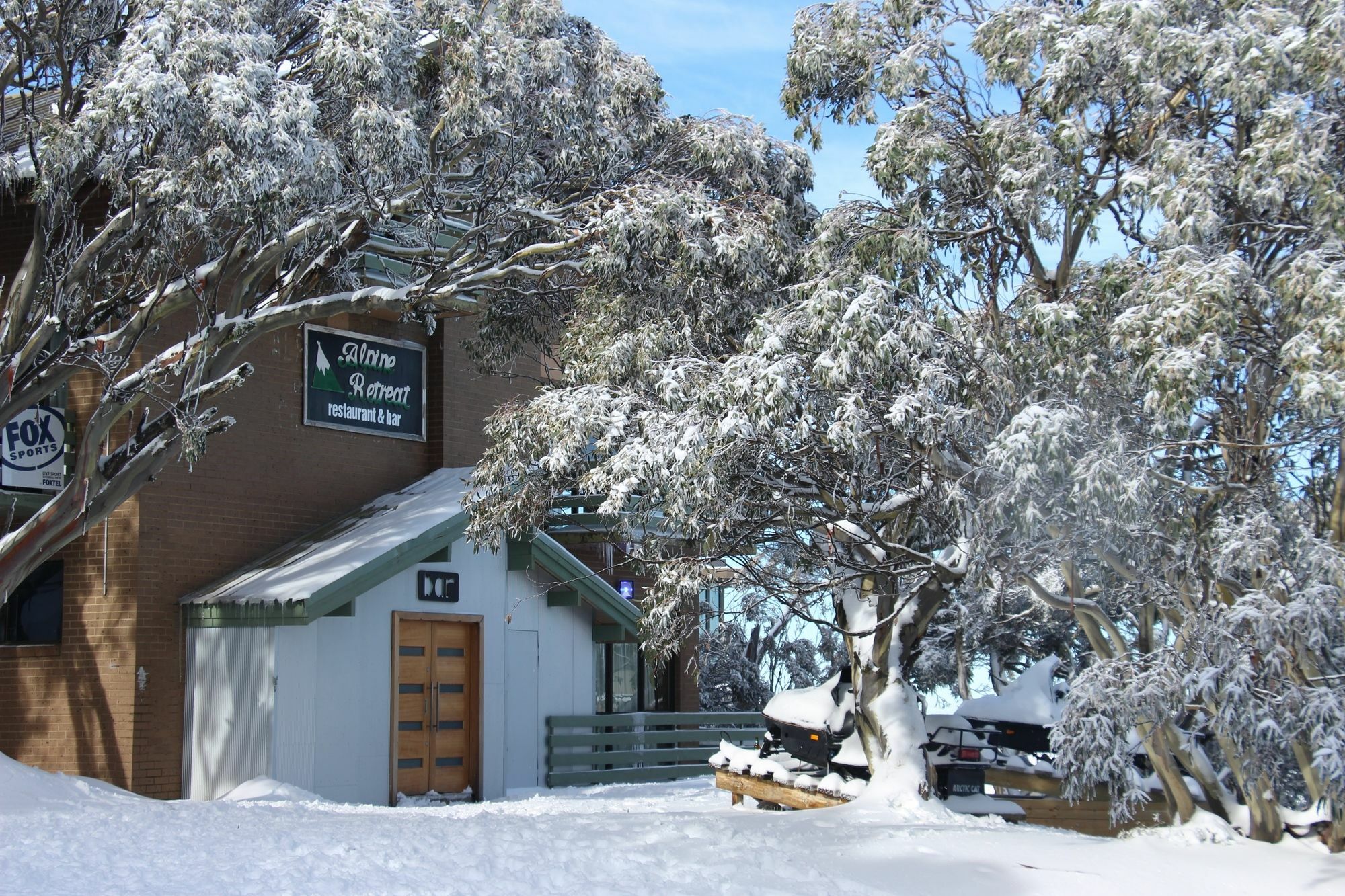 Отель Alpine Retreat Mt Buller Маунт-Буллер Экстерьер фото